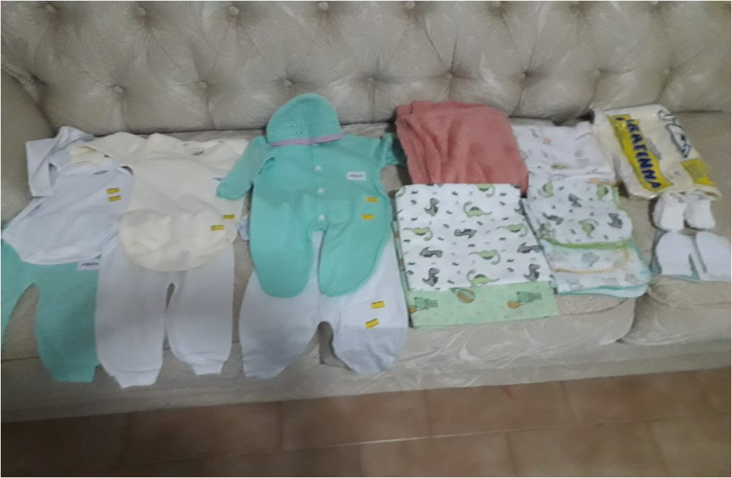 Lions Clube doa kits com itens para recém-nascidos ao Cras