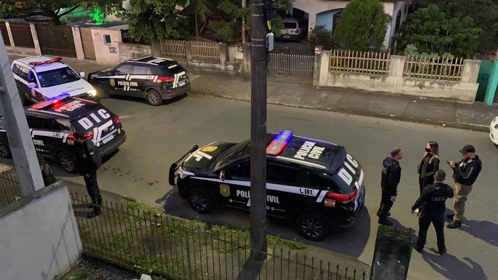 Polícia Civil prende ladrões que furtaram R$ 100 mil do caixa eletrônico da prefeitura de Venceslau