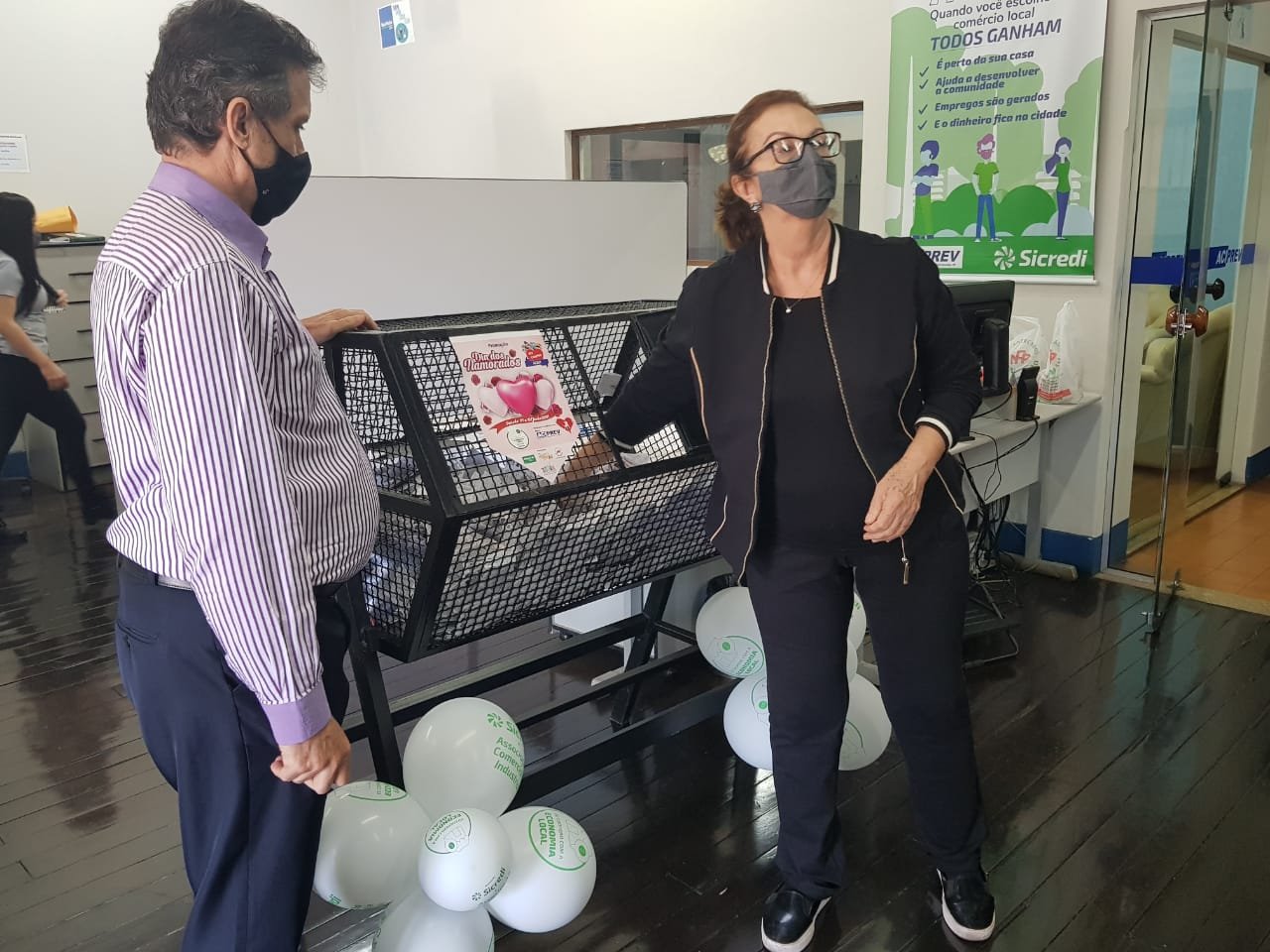 Aciprev sorteia prêmios da promoção do Dia dos Namorados Aciprev sorteia prêmios da promoção do Dia dos Namorados