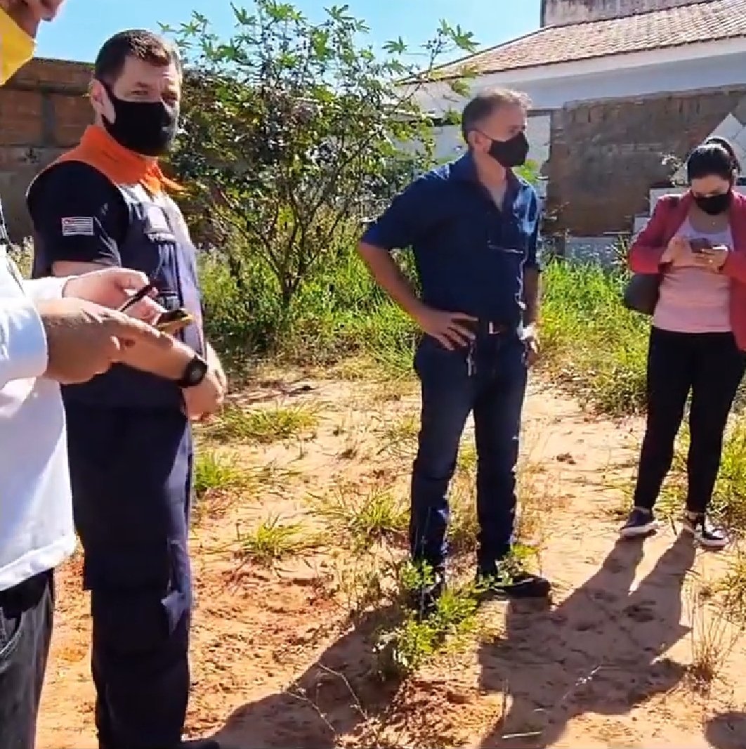 Após aposentada encontrar cratera na cozinha, imóvel em Venceslau passa por vistoria Após aposentada encontrar cratera na cozinha, imóvel em Venceslau passa por vistoria