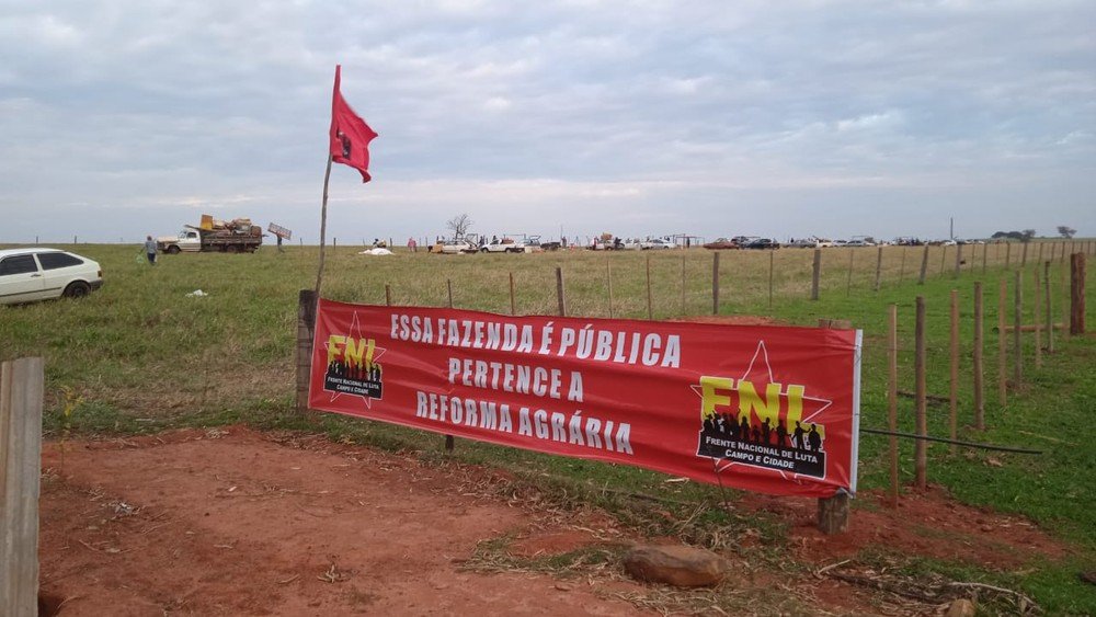 Frente Nacional de Luta Campo e Cidade ocupa fazenda em Marabá Paulista