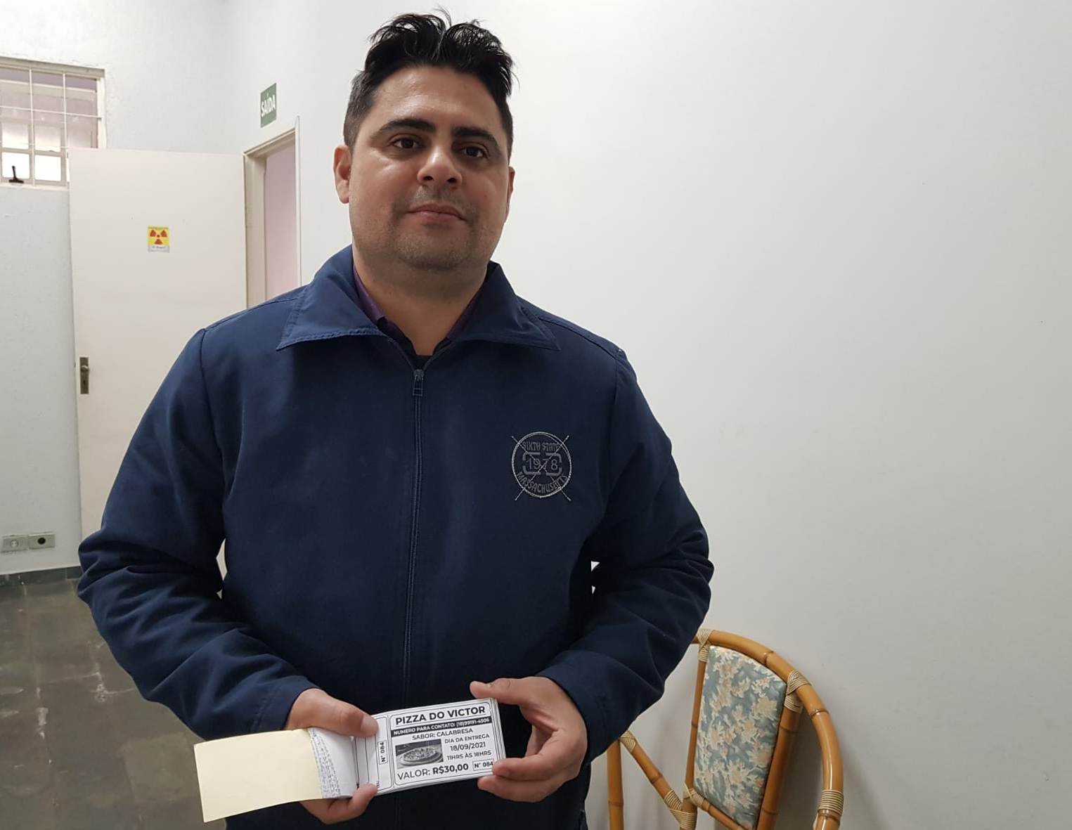 Venceslauense vende pizzas para arrecadar fundos para tratamento do filho Venceslauense vende pizzas para arrecadar fundos para tratamento do filho