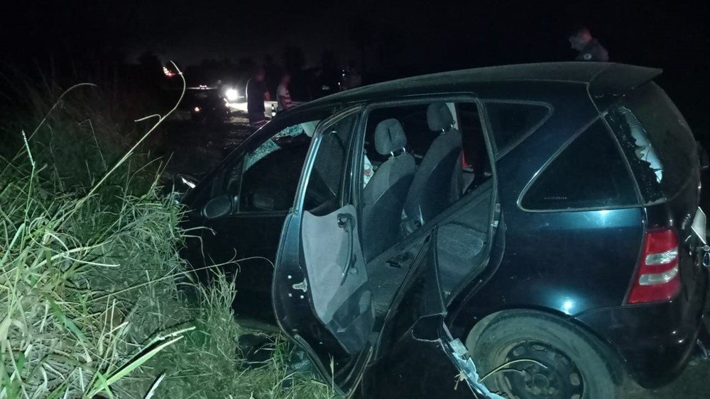 Colisão frontal entre carro e motocicleta mata homem de 30 anos