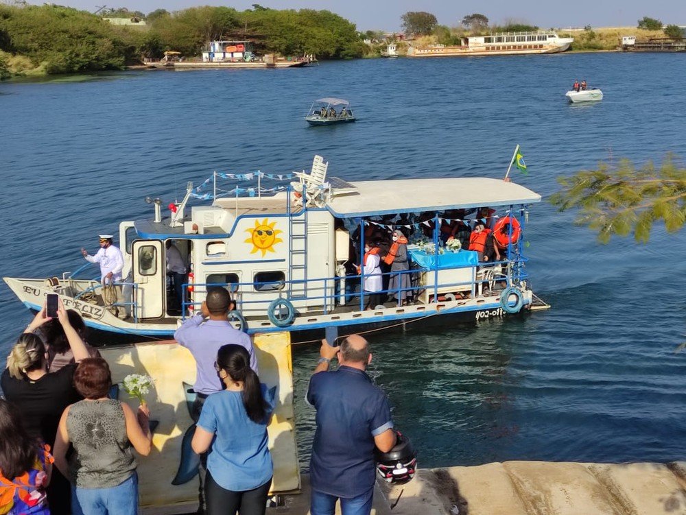 Com restrições, Procissão de Nossa Senhora dos Navegantes completa 73 anos em Presidente Epitácio