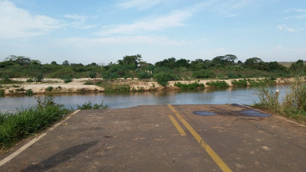 Obras de construção de ponte sobre o Rio Santo Anastácio têm início após quase seis anos Obras de construção de ponte sobre o Rio Santo Anastácio têm início após quase seis anos
