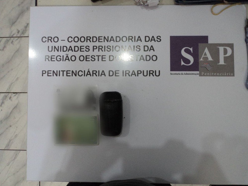 Agentes encontram folhas com a droga K4 em roupa íntima, bermuda e correspondências em penitenciárias do Oeste Paulista Agentes encontram folhas com a droga K4 em roupa íntima, bermuda e correspondências em penitenciárias do Oeste Paulista