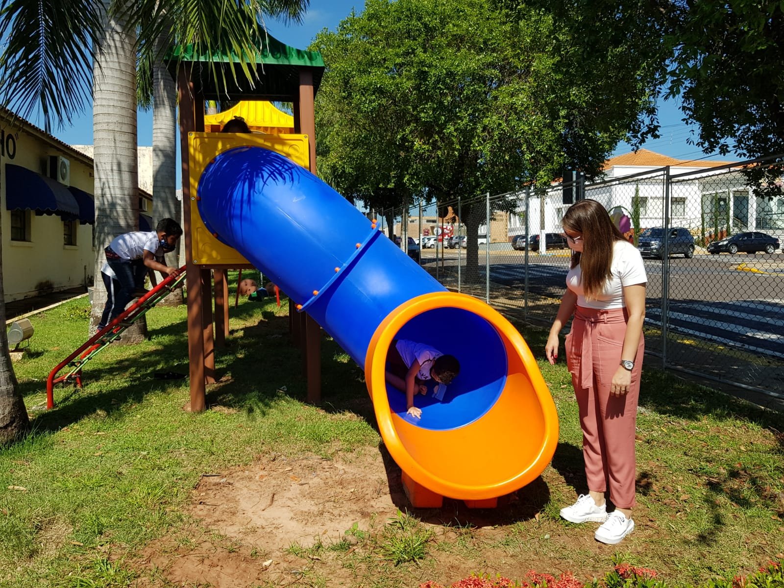 Prefeita de Presidente Venceslau acompanha retomada das aulas na Rede Municipal Prefeita de Presidente Venceslau acompanha retomada das aulas na Rede Municipal