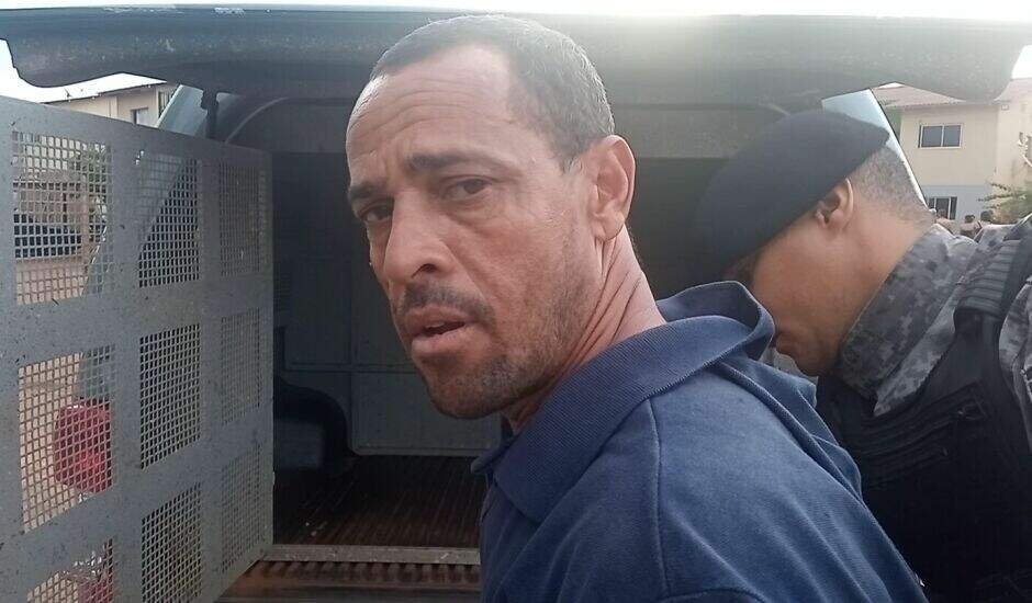 Mulher e sobrinha são assassinadas, atirador tenta se matar, mas acaba preso Mulher e sobrinha são assassinadas, atirador tenta se matar, mas acaba preso