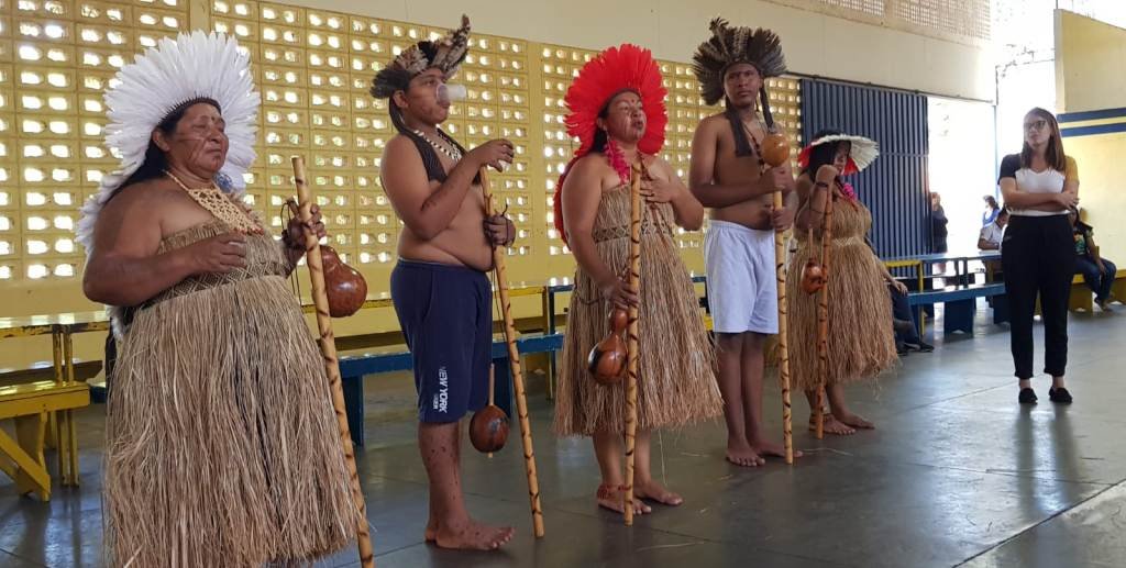 Integrantes de povo indígena realizam palestra em escola da Rede Municipal de Presidente Venceslau Integrantes de povo indígena realizam palestra em escola da Rede Municipal de Presidente Venceslau