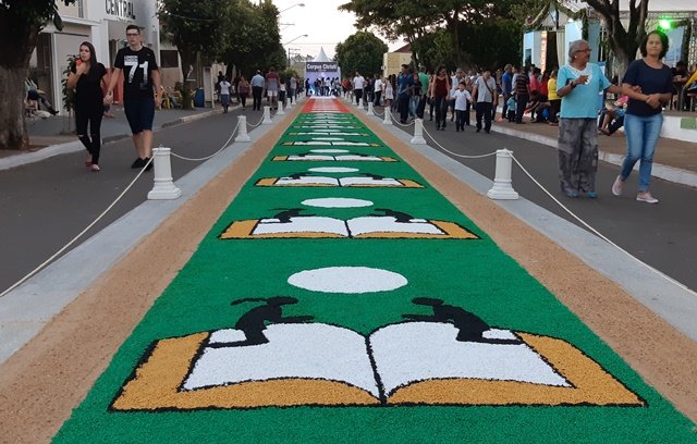 Festa de Corpus Christi acontece hoje em Piquerobi; veja a programação Festa de Corpus Christi acontece hoje em Piquerobi; veja a programação