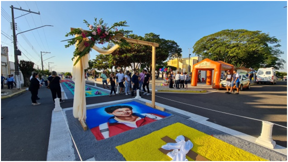 Festa de Corpus Christi reúne milhares de pessoas em Piquerobi