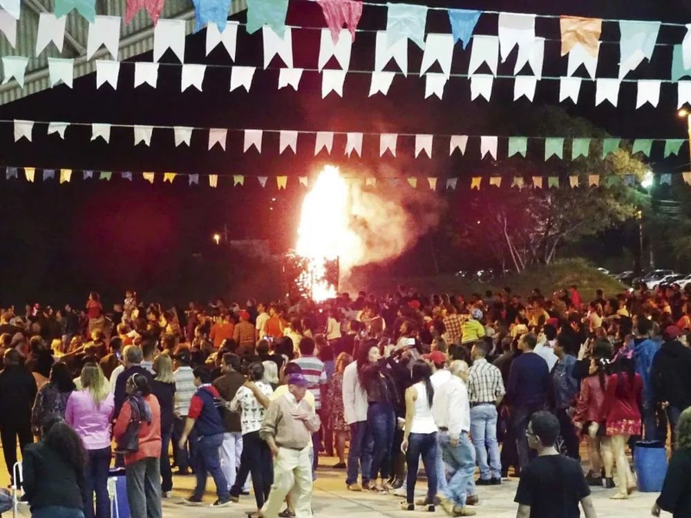 Conhecida como 'Fogueirão', tradicional Festa do Padroeiro em Presidente Epitácio retorna em formato presencial