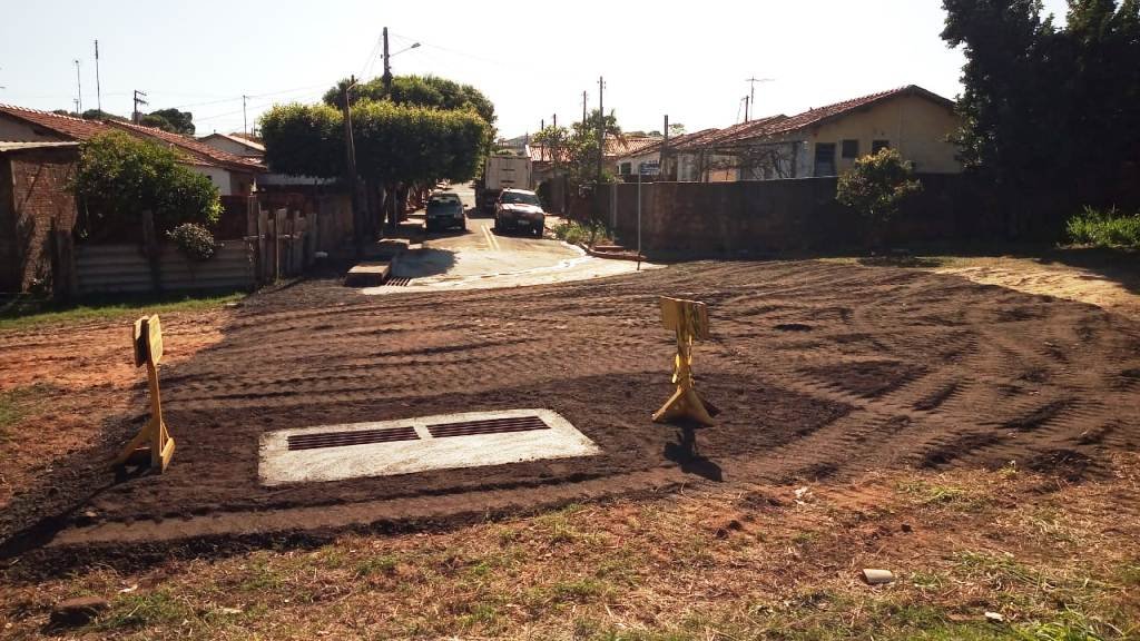 Secretaria de Obras de Presidente Venceslau conclui trabalhos de drenagem e melhorias na rua Virgílio Melchior