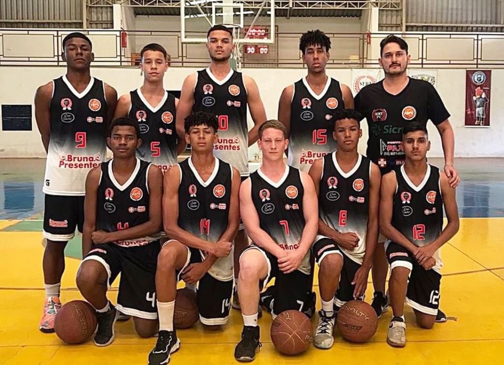 Times de Basquete de Presidente Venceslau disputam partidas por competições diferentes