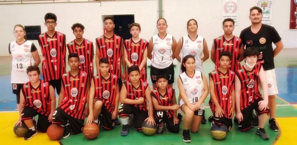 Times de Basquete de Presidente Venceslau disputam partidas por competições diferentes
