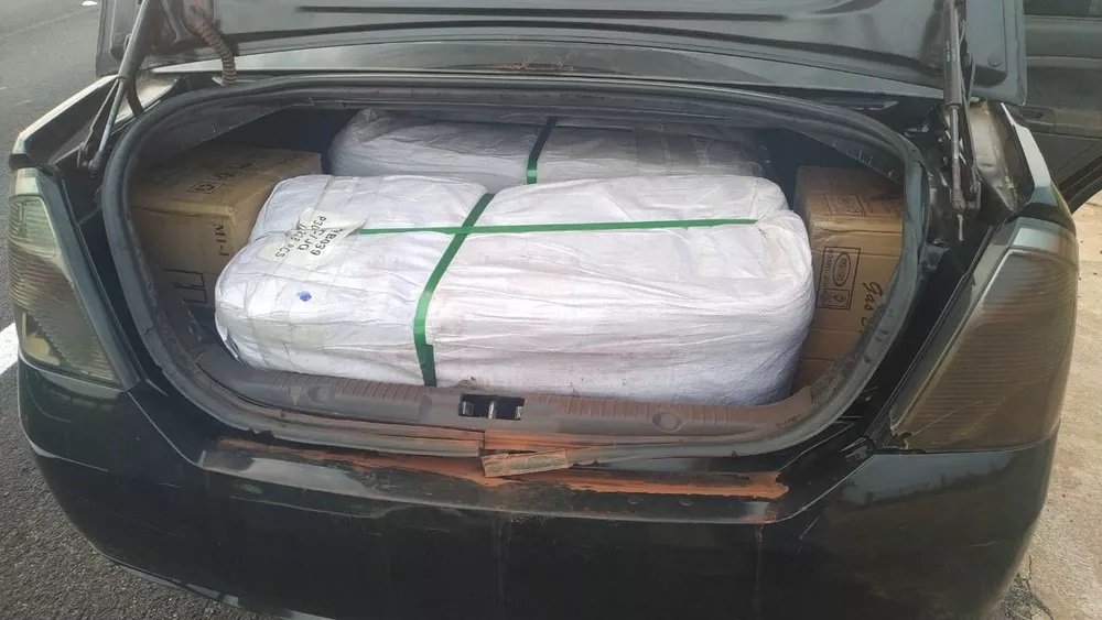 Polícia Rodoviária apreende mercadorias de origem estrangeira e sem documentação fiscal em Epitácio