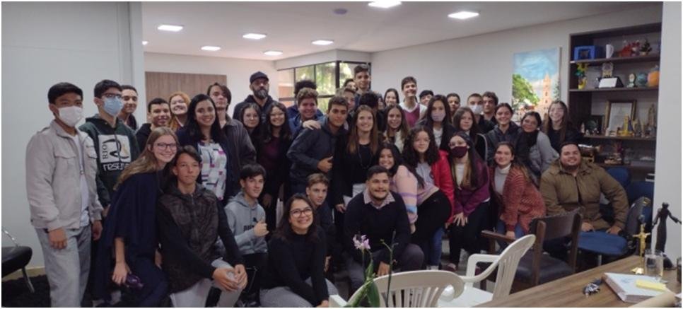 Alunos do ensino médio participam de bate-papo no gabinete com a prefeita Bárbara Vilches Alunos do ensino médio participam de bate-papo no gabinete com a prefeita Bárbara Vilches