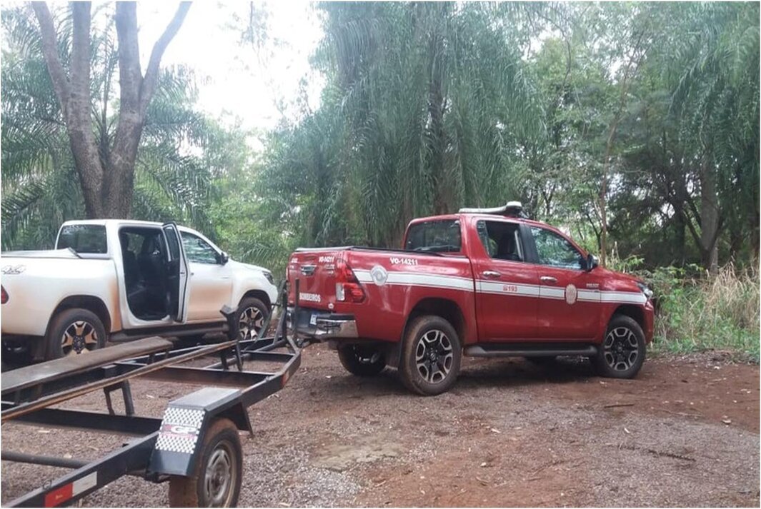 Corpo de Bombeiros segue com buscas por homem desaparecido no Rio Paranapanema, em Teodoro Sampaio Corpo de Bombeiros segue com buscas por homem desaparecido no Rio Paranapanema, em Teodoro Sampaio