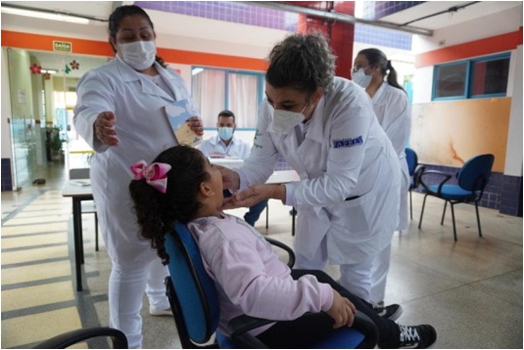 Epidemiológica inicia vacinação contra a “paralisia infantil” em escolas municipais de Presidente Venceslau Epidemiológica inicia vacinação contra a “paralisia infantil” em escolas municipais de Presidente Venceslau