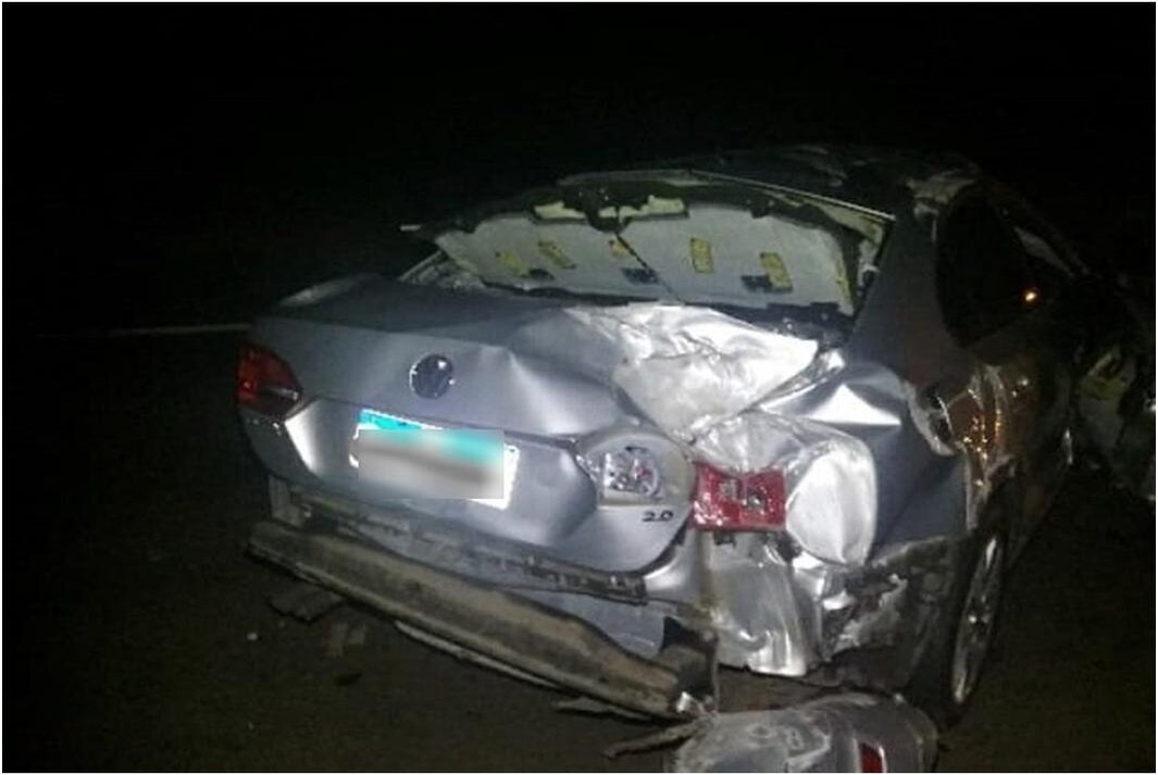 Motorista foge após bater carro contra traseira de caminhão na Rodovia Raposo Tavares, em Presidente Venceslau Motorista foge após bater carro contra traseira de caminhão na Rodovia Raposo Tavares, em Presidente Venceslau