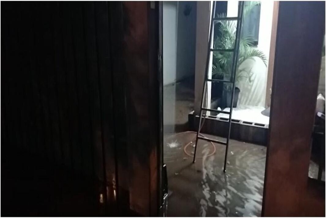 Chuva de 40 milímetros em 10 minutos causa estragos e alagamentos em Presidente Venceslau (SP) Chuva de 40 milímetros em 10 minutos causa estragos e alagamentos em Presidente Venceslau (SP)