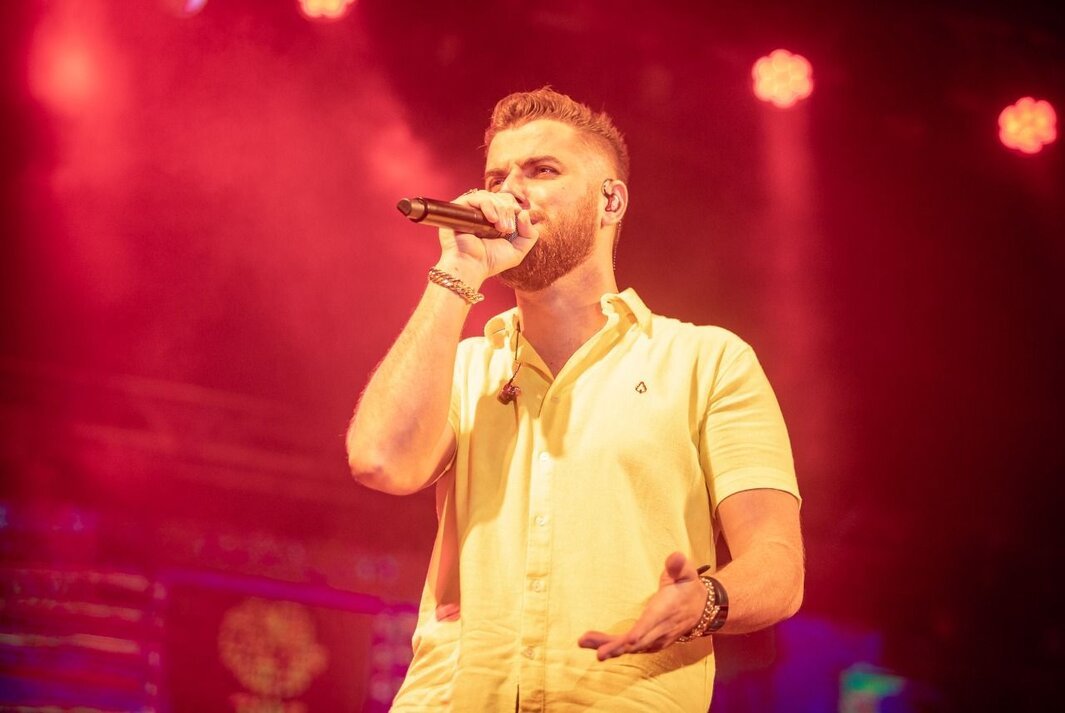 Zé Neto e Cristiano trazem grande público, como primeira atração da Faive Rodeio Show