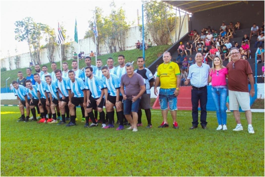 Time de Presidente Venceslau vence campeonato de futebol amador em Piquerobi