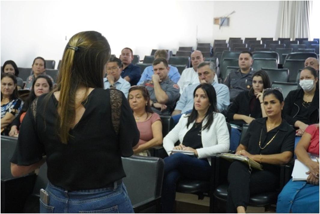 Reunião promovida pela Prefeitura de Presidente Venceslau trata sobre trabalho semanal de abordagem social Reunião promovida pela Prefeitura de Presidente Venceslau trata sobre trabalho semanal de abordagem social