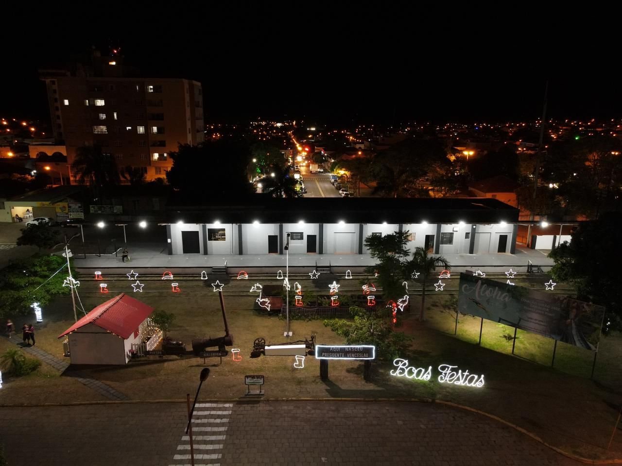 Vila Natal começa nesta sexta; confira a programação e opções da praça de alimentação em Presidente Venceslau
