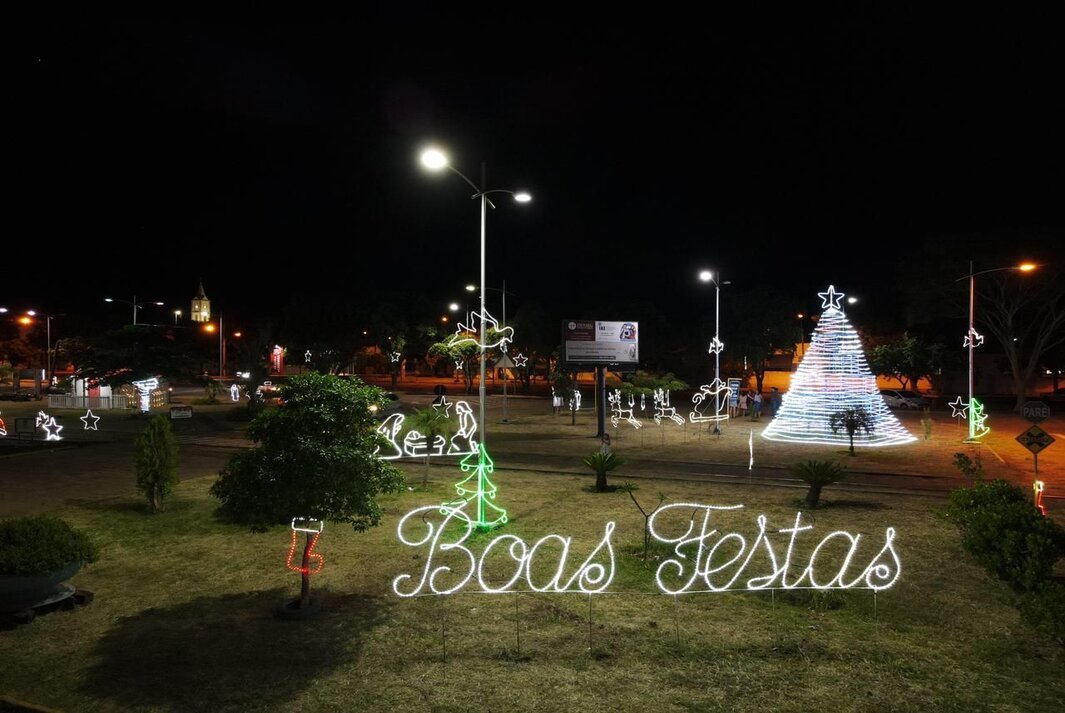 Vila Natal começa nesta sexta; confira a programação e opções da praça de alimentação em Presidente Venceslau
