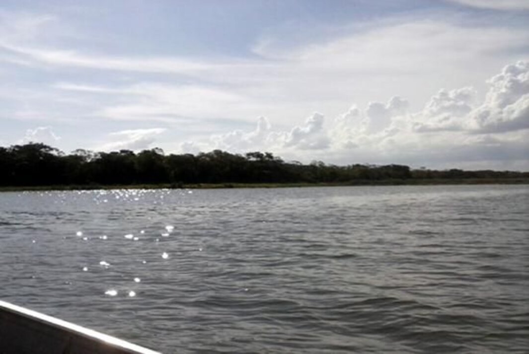 Após morte de turista eletrocutado, praia às margens do Rio Paraná em Presidente Epitácio é interditada por tempo indeterminado