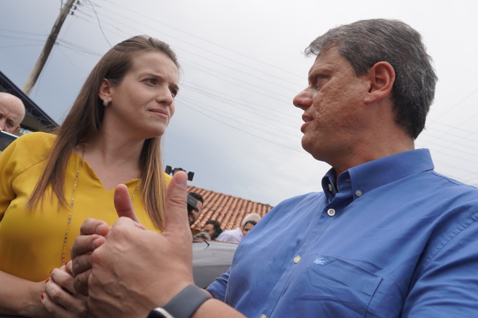Bárbara e Rute entregam demandas para o Governador Tarcísio de Freitas durante evento em Dracena