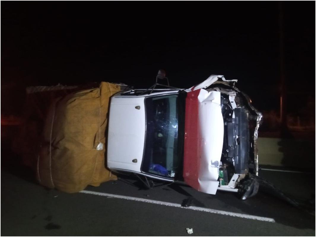 'Embriaguez ao Volante'; Irmãos morrem após motorista, invadir a contramão e chocar caminhonete contra o carro, em Presidente Epitácio! 'Embriaguez ao Volante'; Irmãos morrem após motorista, invadir a contramão e chocar caminhonete contra o carro, em Presidente Epitácio!