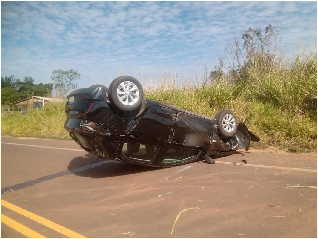 'Sem Feridos'; Após perder controle, motorista capota veículo na Estrada Aymoré, em Venceslau!