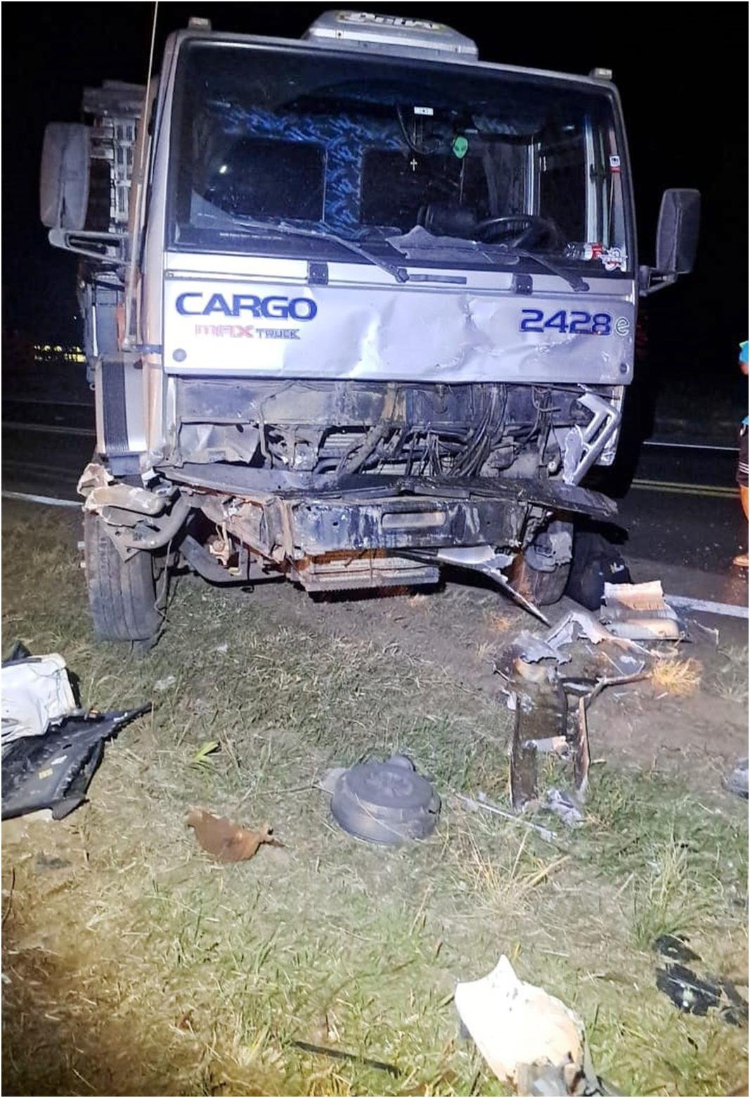 'Colisão Transversal'; Batida entre caminhão e carro deixa duas pessoas mortas, em Rodovia de Rancharia!