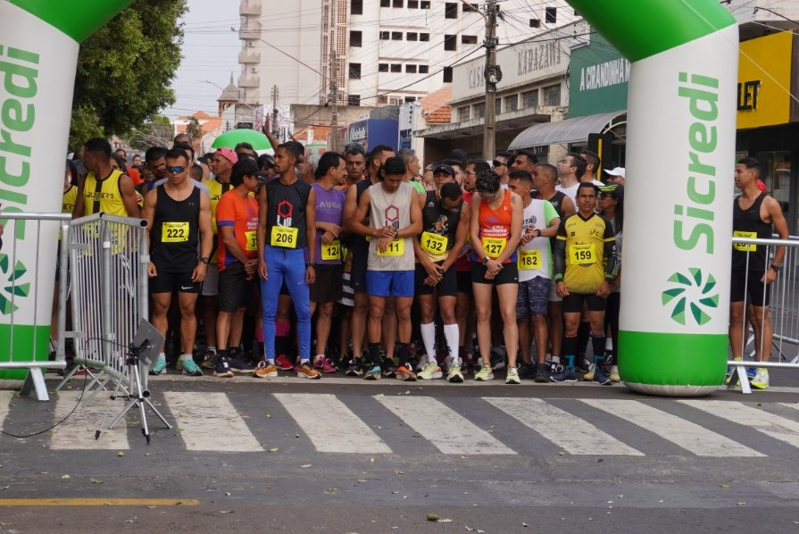 'Corrida e Caminhada'; Evento Esportivo alusivo ao aniversário de Venceslau, tem inscrições esgotadas em 1h30 e será realizada em período noturno; Largada prevista para às 19h!