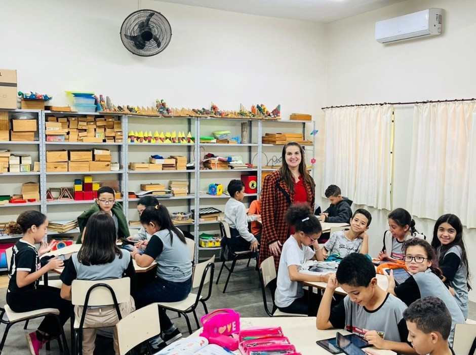 'Escola Conectada'; Projeto realiza atividades com o uso de tablets, na Rede Municipal de Ensino em Venceslau!