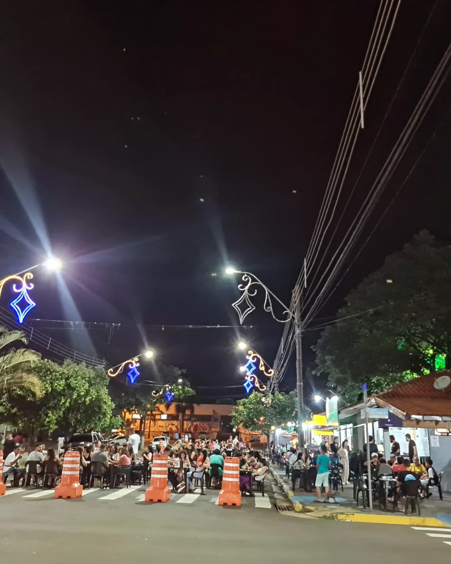 'Horário Natalino'; Carreata com o Papai Noel promovido pela Aciprev, marca o início do horário especial do comércio Venceslauense; Até dia 22!