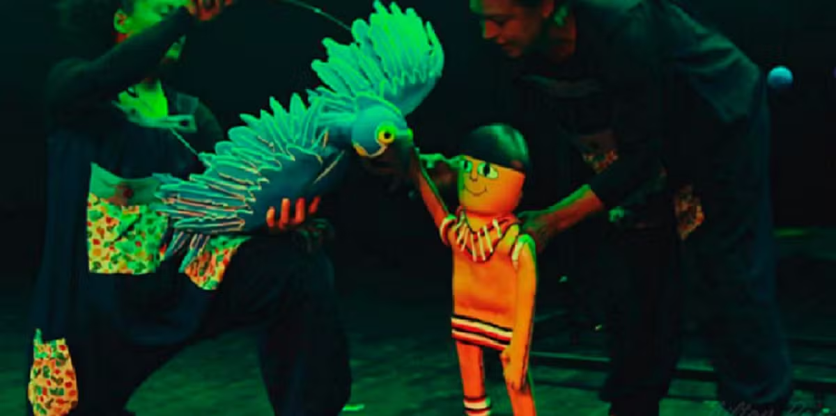 'O Portal Encantado'; Espetáculo infantil com efeitos de luzes e cores, aborda povos originários da floresta amazônica, hoje no Sesc Thermas Prudente; À partir das 15h, com entrada gratuita!