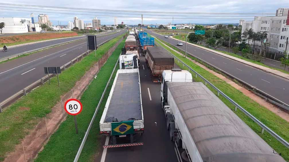 'Operação Corpus Christi'; Policia Rodoviária deu início à fiscalização intensificada, que segue até o final de semana em rodovias do Oeste Paulista; Até às 23h59 de domingo!