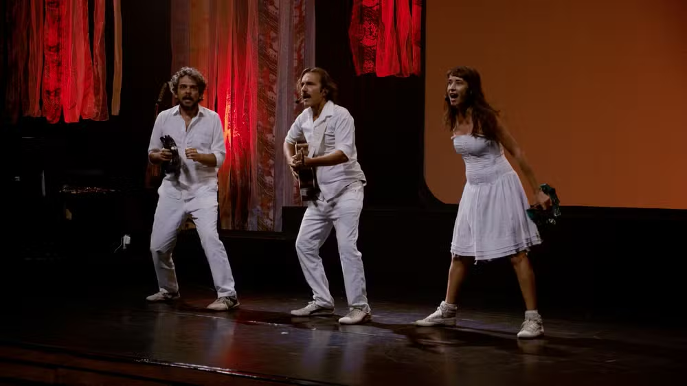 'Márcio Camillo'; Com a beleza e a riqueza da música popular e da poesia brasileira, músico apresenta espetáculo 'Márcio Camillo'; Com a beleza e a riqueza da música popular e da poesia brasileira, músico apresenta espetáculo
