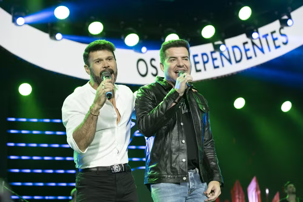 33ª Fejupi; Com roda gigante panorâmica e a fogueira de 57 metros, evento trás grandes shows sertanejos com Gian e Giovani, Thaeme e Thiago, dose dupla com Diego & Victor Hugo + Marcos & Belutti, e Naiara Azevedo; Entrada Gratuita!
