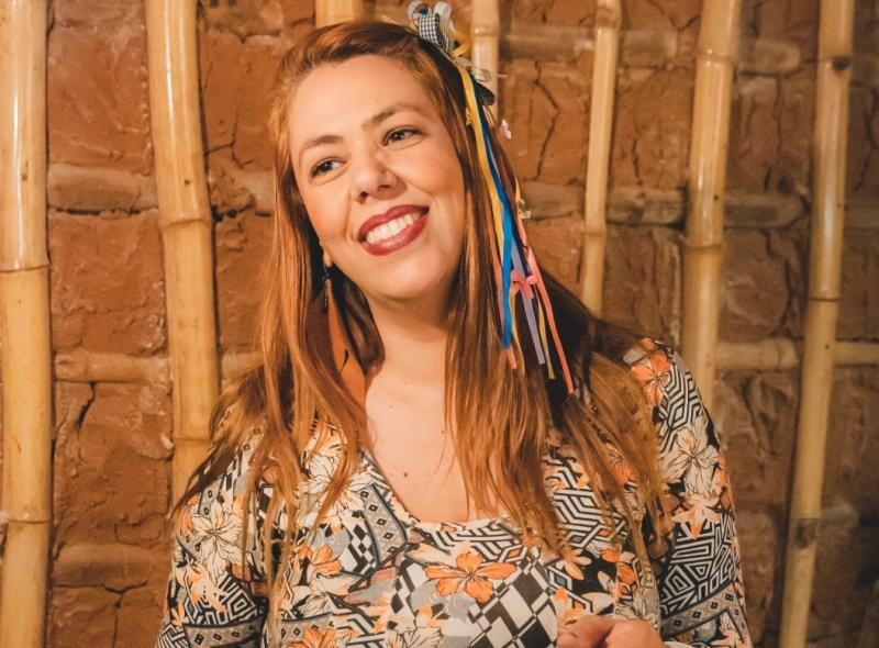 'Forró da Dri'; Com um repertório dançante, repleto de clássicos do forró, cantora prudentina Adriana Cavalcanti realiza show hoje no Sesc Thermas Prudente; À partir das 20h30, com entrada gratuita! 'Forró da Dri'; Com um repertório dançante, repleto de clássicos do forró, cantora prudentina Adriana Cavalcanti realiza show hoje no Sesc Thermas Prudente; À partir das 20h30, com entrada gratuita!