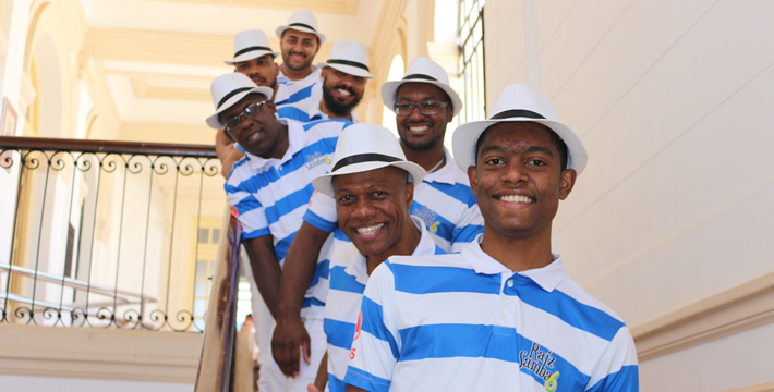 'Raiz Samba 6'; Com uma viagem pela história do samba, grupo de Ribeirão Preto está realizando agora, show no Sesc Thermas Prudente; Entrada 1 kg de alimento não perecíveis! 'Raiz Samba 6'; Com uma viagem pela história do samba, grupo de Ribeirão Preto está realizando agora, show no Sesc Thermas Prudente; Entrada 1 kg de alimento não perecíveis!