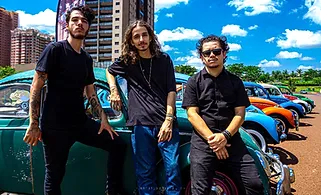 'Hard Xote'; Com mistura de rock com ritmos brasileiros 'Hard Xote'; Com mistura de rock com ritmos brasileiros