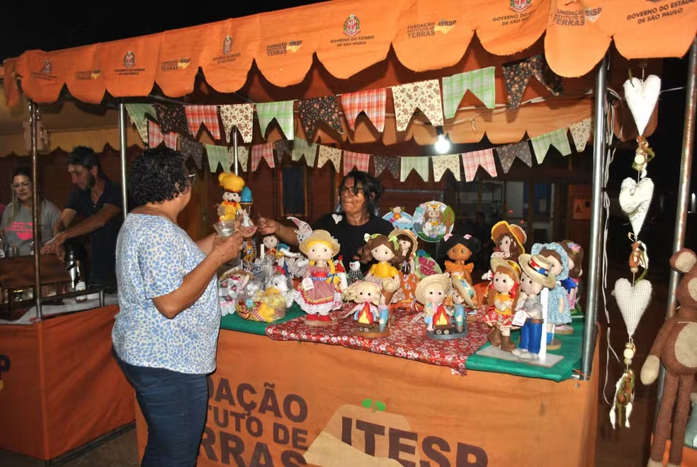 Programação terá desfile cívico, show, mostra de arte, espetáculo de teatro e torneios; Abertas a toda população com início nesta terça!