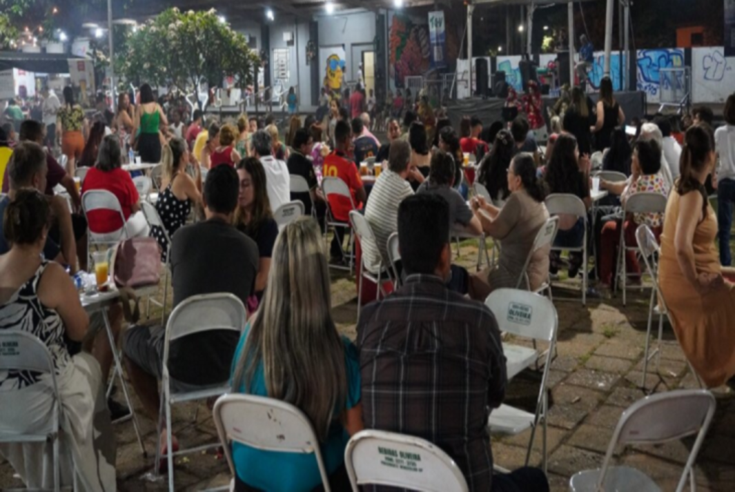 Com exposições, praça de alimentação e música ao vivo com a banda Sonzin, evento acontece hoje em Venceslau; Das 17h às 22h!