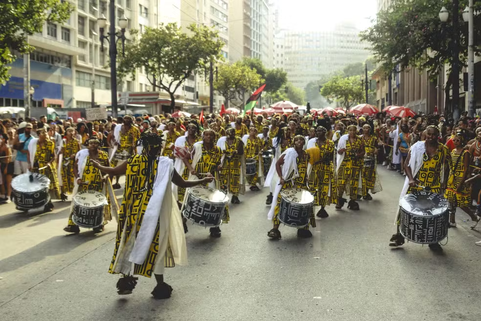 Programação oferece circo, música e oficinas de arte em uma experiência de encontros e vivências na escola Batatinha em Venceslau; Acontecendo agora, até às 20h!