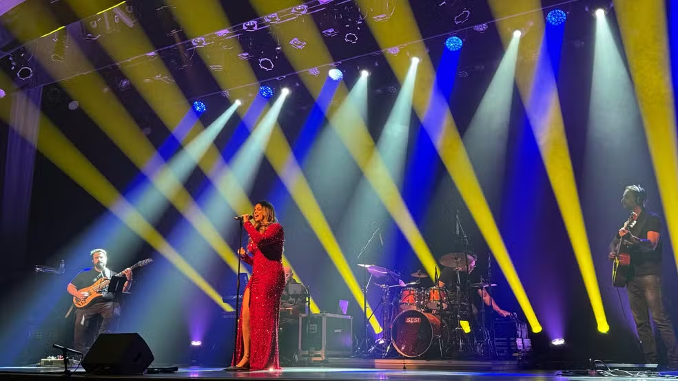 Em tributo a vozes internacionais, cantora Jéssica Valeretto realiza show nesta noite, no Sesi em Prudente; Às 20h!