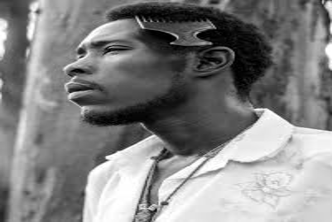 Com mistura de rap e samba em uma performance poética e envolvente e letras autorais, rapper e compositor “Negreen The Creator” realiza show em instantes, no Sesc Thermas Prudente; Gratuito!